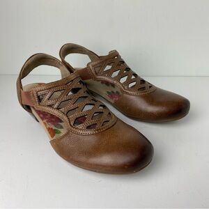 Taos Women's Faith Slingback Shoes Sz 6 Cut Out Closed Toe Summer Travel Comfort